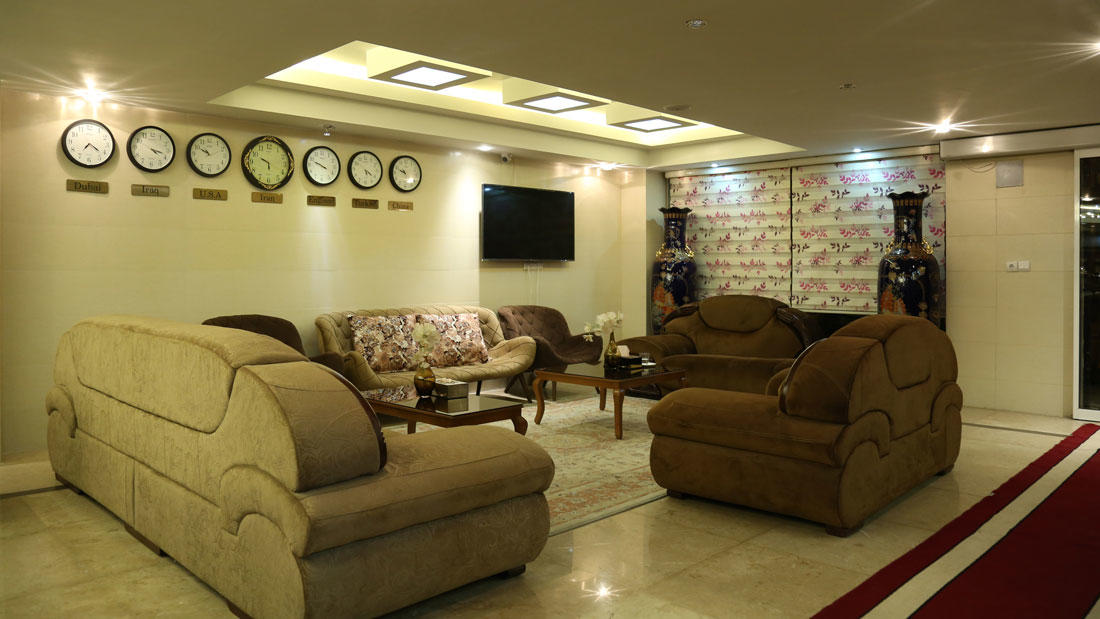 هتل آپارتمان آرامهر قزوین لابی