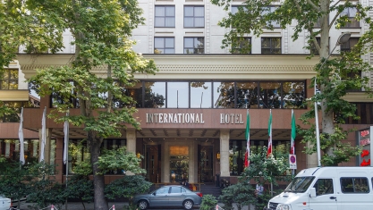 هتل اسپیناس خلیج فارس تهران نمای بیرونی هتل اسپیناس خلیج فارس تهران نمای بیرونی