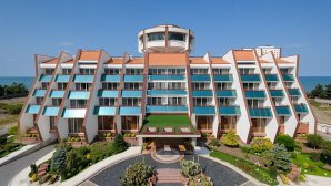 هتل نارنجستان ایزدشهر نمای بیرونی