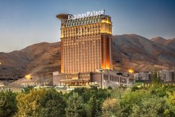هتل اسپیناس پالاس بهرود تهران نمای بیرونی 2