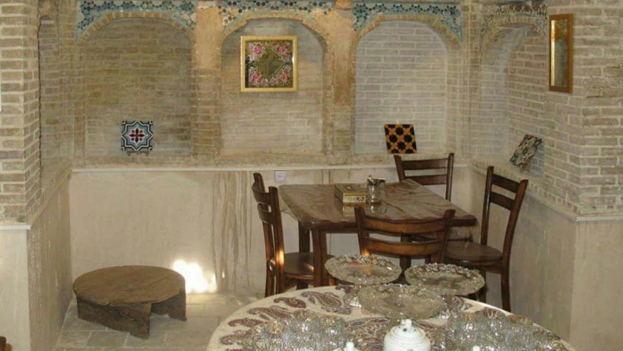 خانه مسافر پنج دری اصفهان رستوران