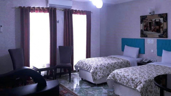 هتل پلاس 2 بوشهر اتاق دو تخته تویین