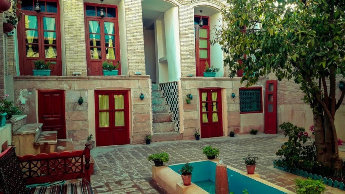اقامتگاه سنتی پیرسوک شیراز فضای داخلی اقامتگاه 3
