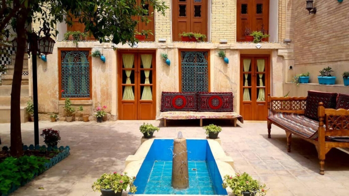 اقامتگاه سنتی پیرسوک شیراز فضای داخلی اقامتگاه 5