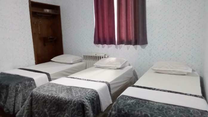 خانه مسافر میثاق تهران اتاق سه تخته