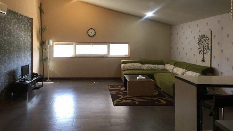 hotel-room