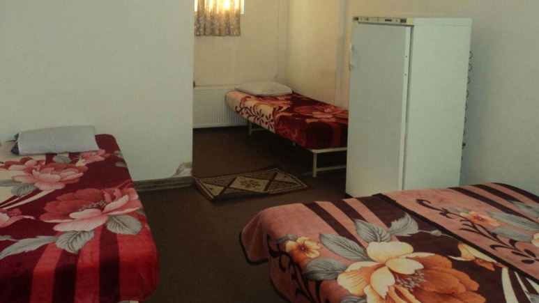 hotel-room
