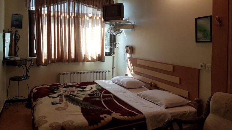 hotel-room