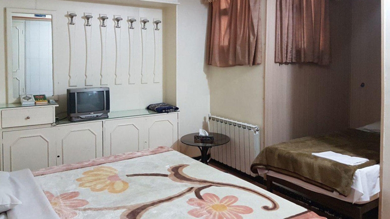 hotel-room