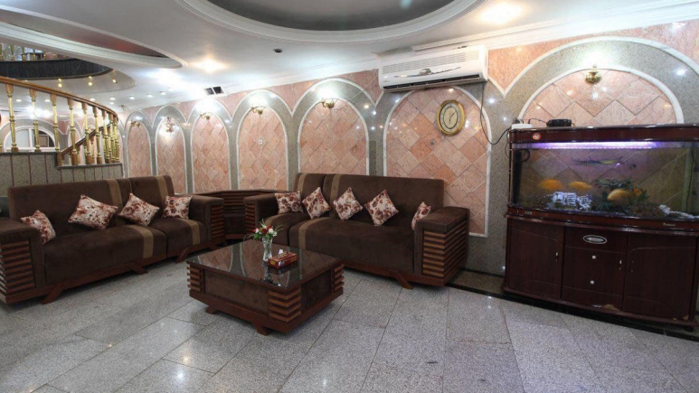 hotel-room