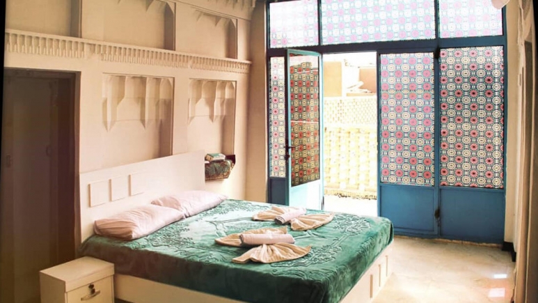 hotel-room