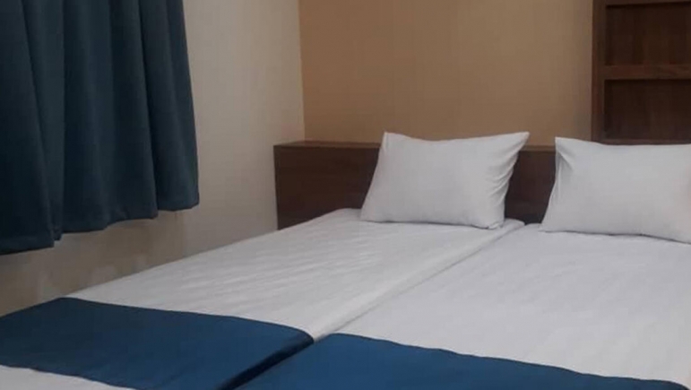 hotel-room