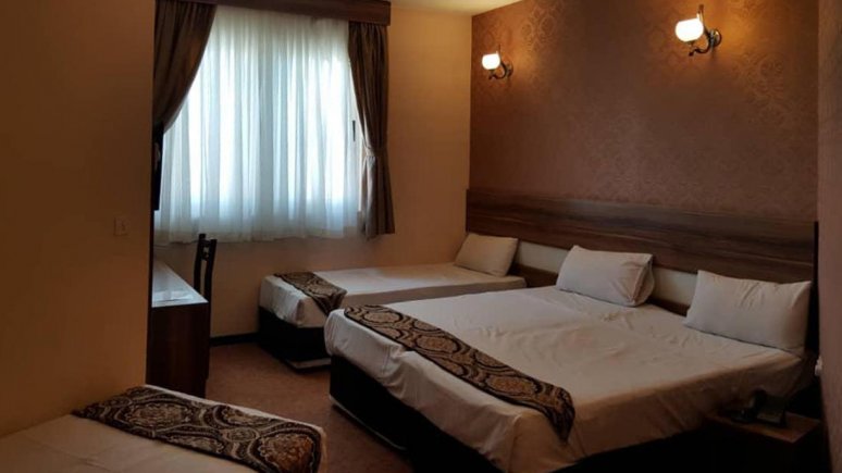 هتل انقلاب مشهد اتاق چهار تخته