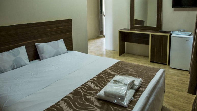 hotel-room