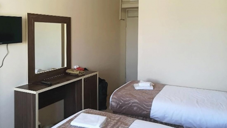 hotel-room