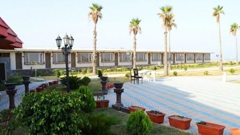 hotel-room