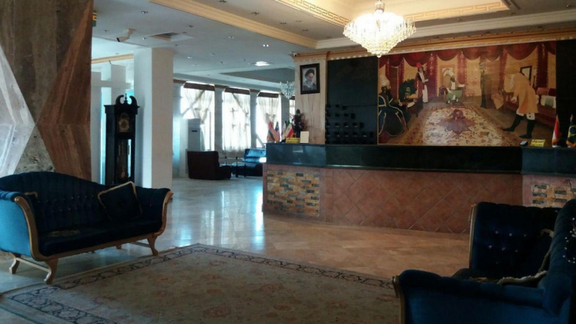 هتل کریم خان ملایر لابی 1