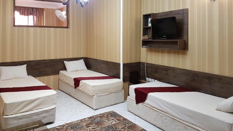هتل آپارتمان یاسین مشهد اتاق سه تخته 1