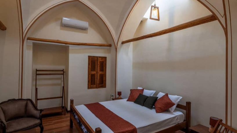 اقامتگاه سنتی میدان کوچک اصفهان اتاق دو تخته دابل یرتیگ